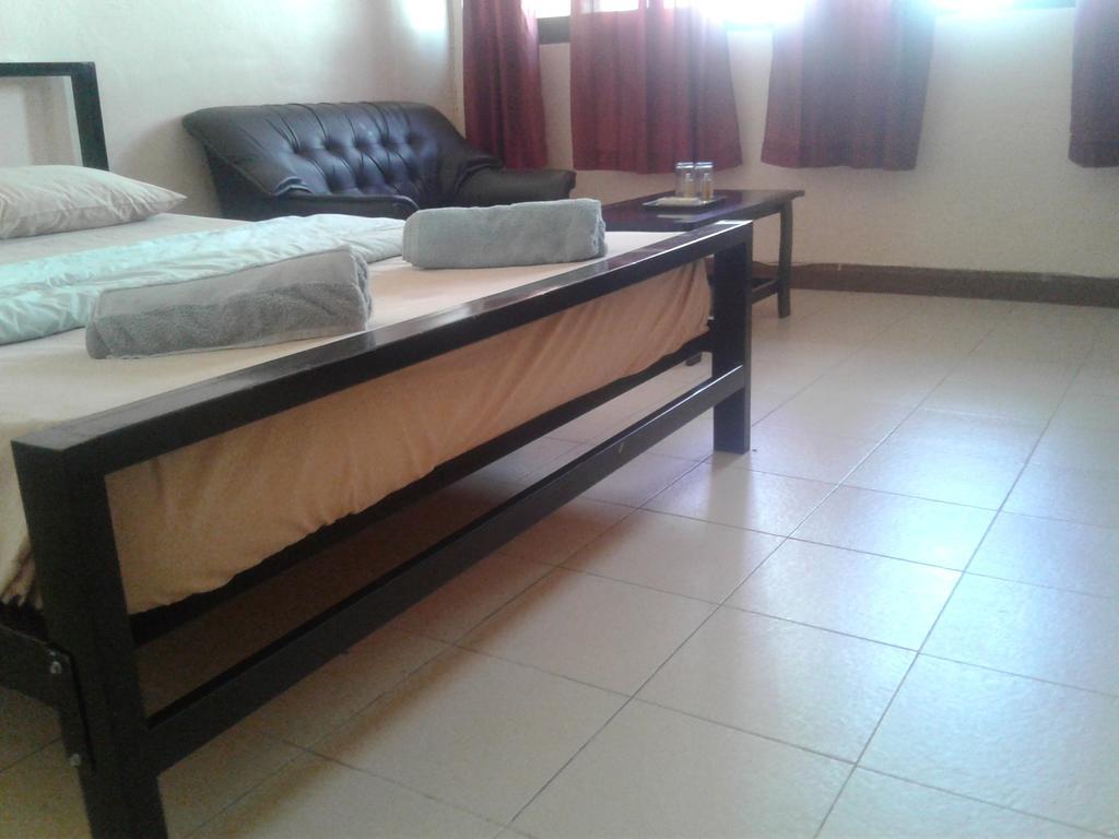 Yaya Guesthouse Bangkok Luaran gambar