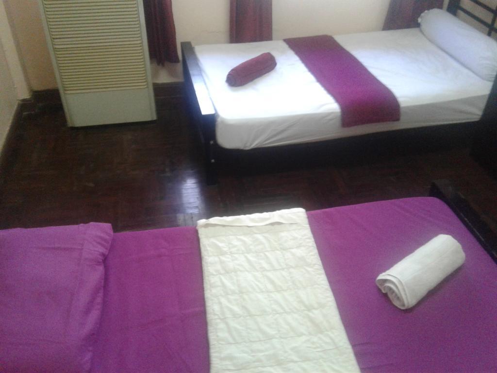 Yaya Guesthouse Bangkok Luaran gambar