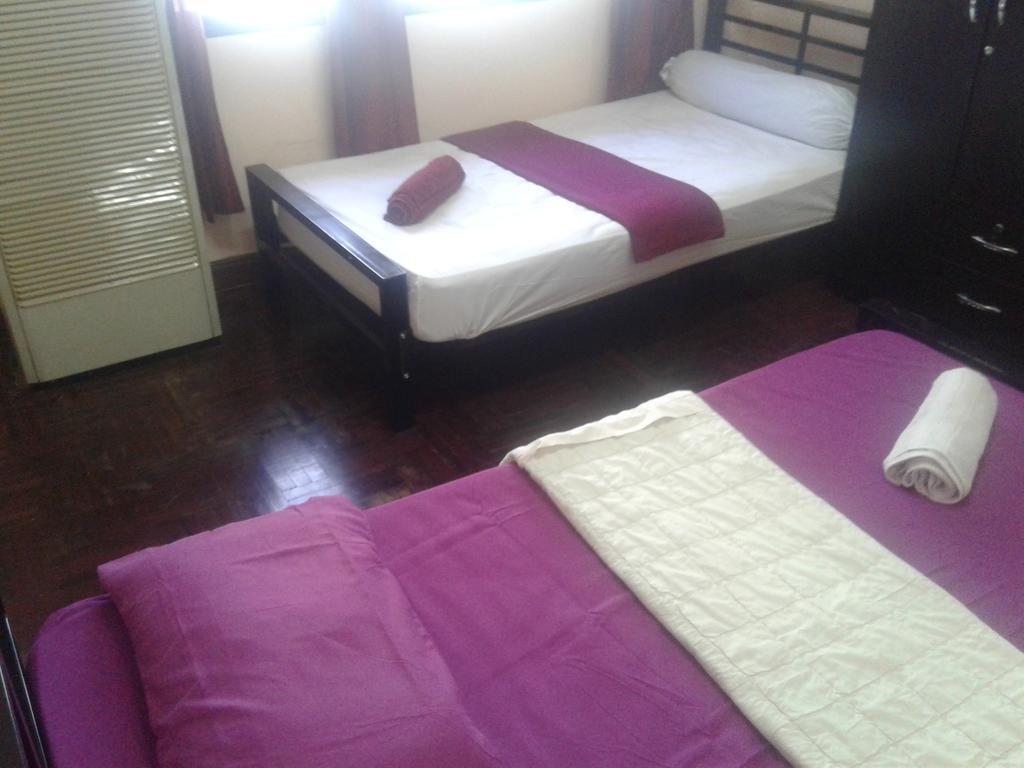 Yaya Guesthouse Bangkok Luaran gambar