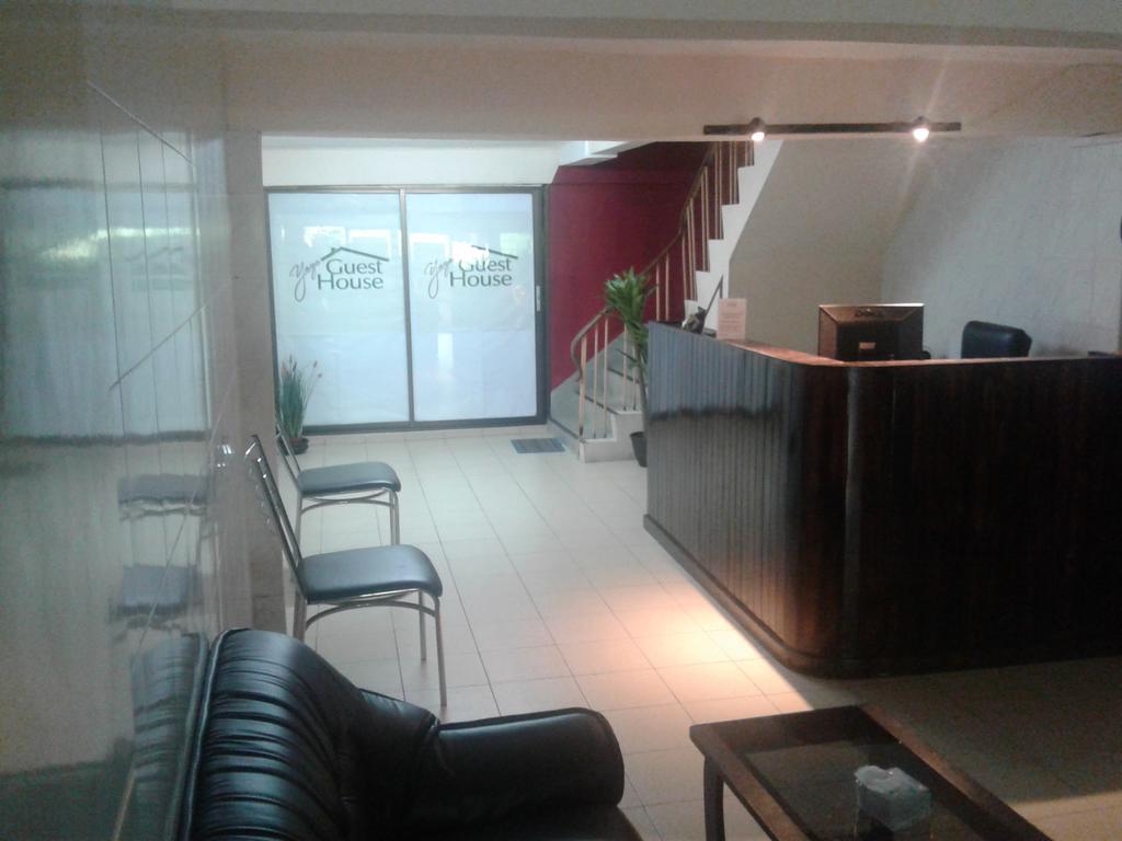 Yaya Guesthouse Bangkok Luaran gambar