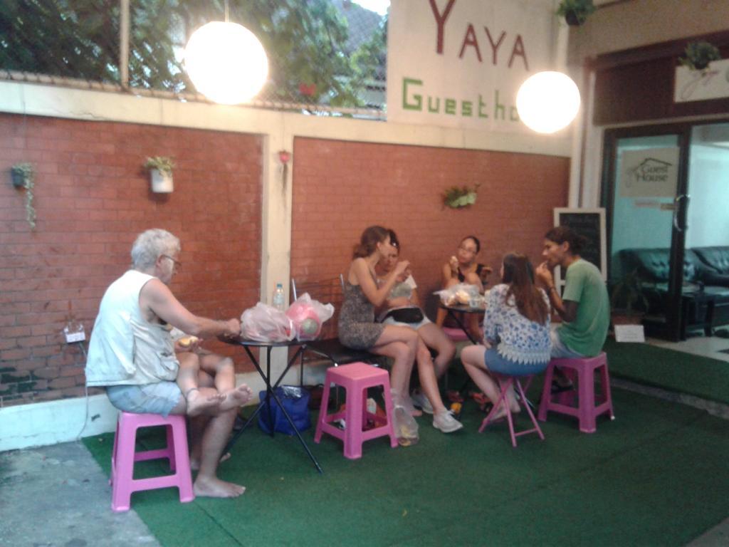 Yaya Guesthouse Bangkok Luaran gambar