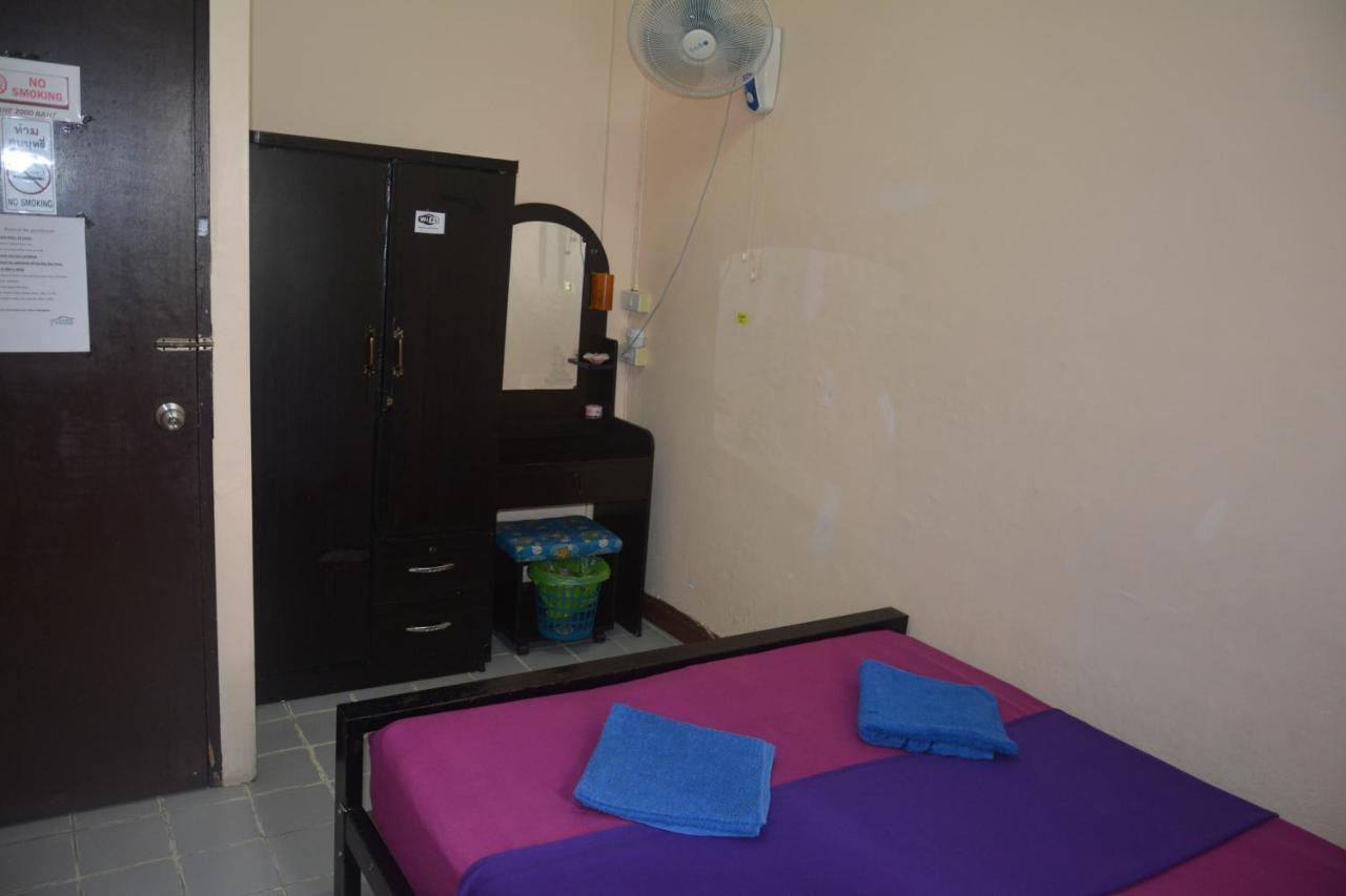 Yaya Guesthouse Bangkok Luaran gambar