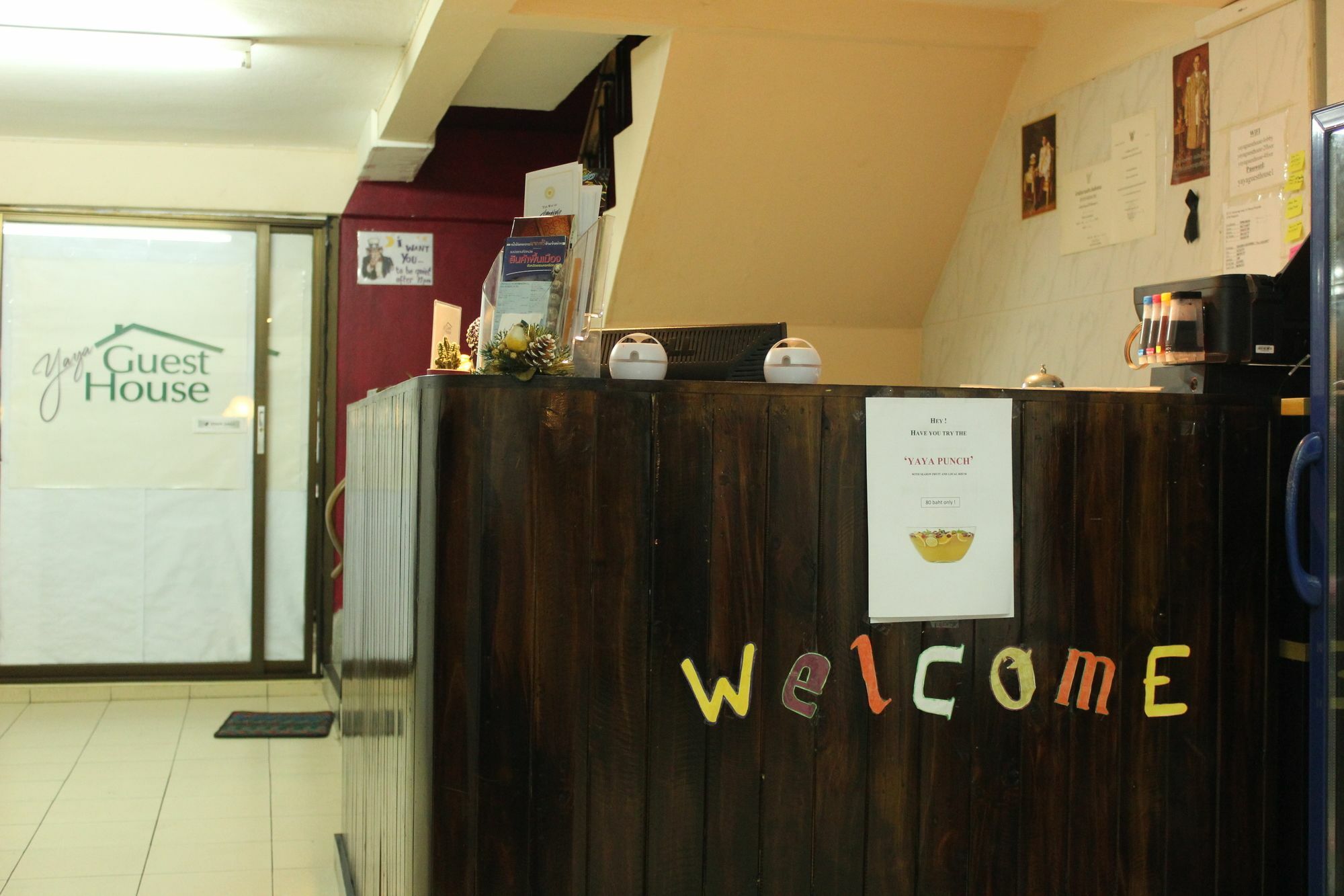 Yaya Guesthouse Bangkok Luaran gambar