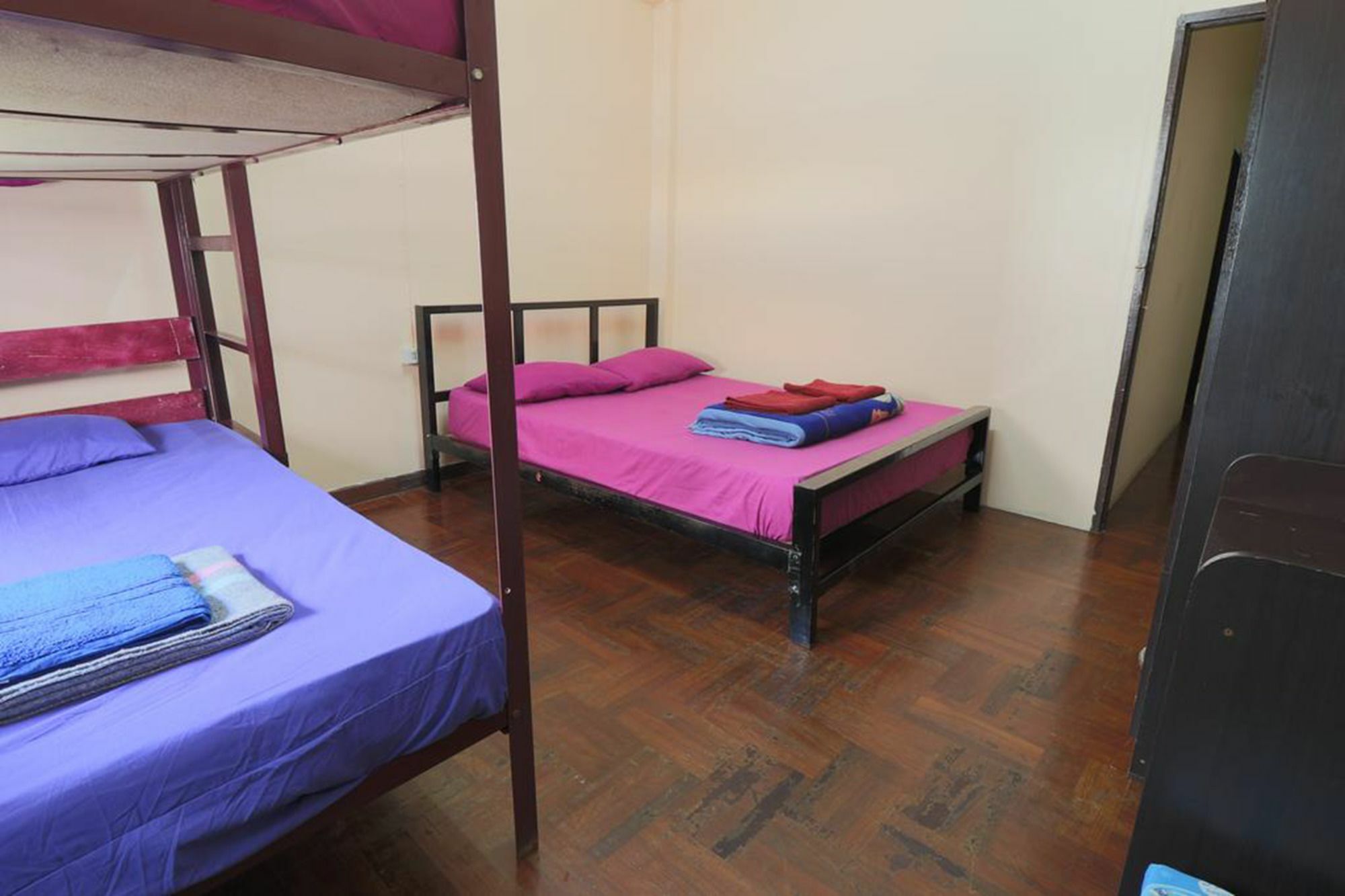 Yaya Guesthouse Bangkok Luaran gambar