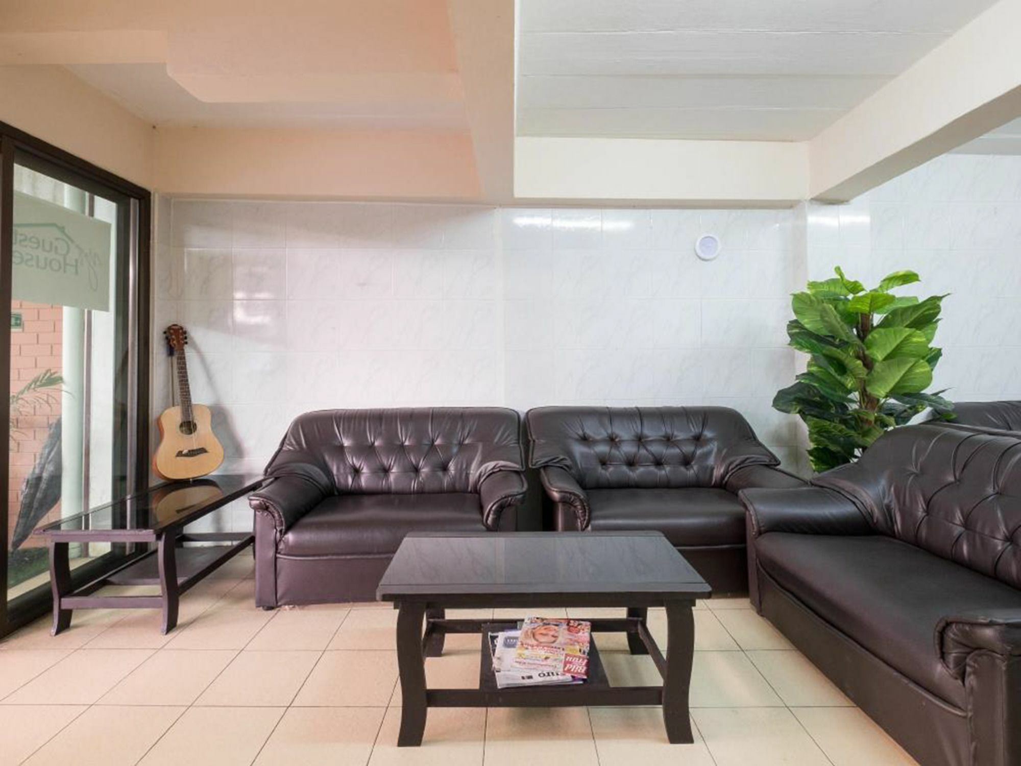 Yaya Guesthouse Bangkok Luaran gambar